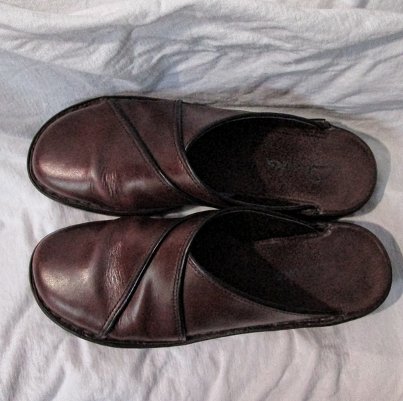 Clark's brown leather slip on clogs - Picture 4 of 4